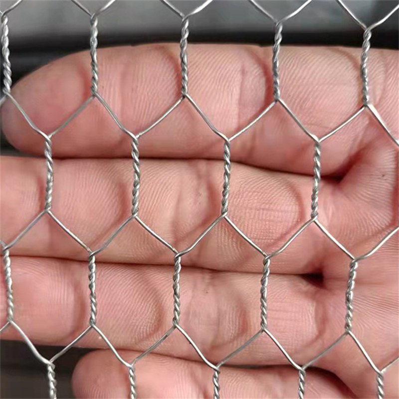 Metal Wire Netting Galvanized Mesh Small Chicken Wire Mesh pvc Steel Malla De Alambre Galvanized Hexagonal Wire Mesh
