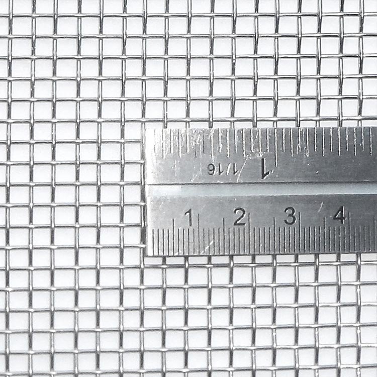 Hot dipped galvanized plain weave metal wire mesh square hole wire mesh roll small square woven wire mesh