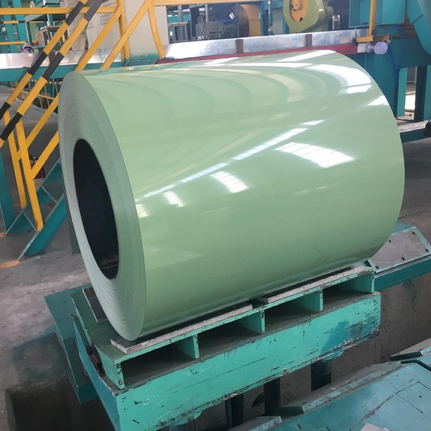 China factory supply 0.5mm z80 ppgl ppgi prepainted galvanized steel strip coil