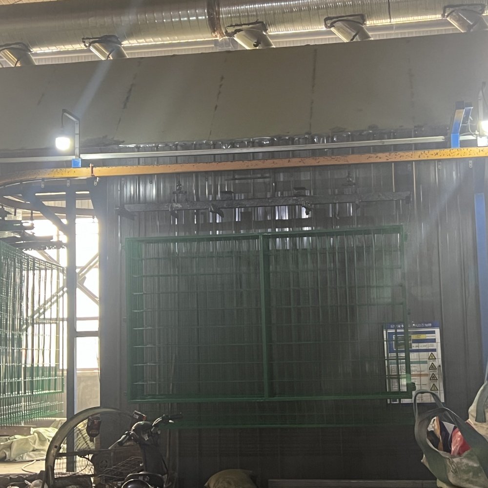 Durable Corrosion Resistant Green Impregnated PVC Welded Wire Mesh Panel Steel Mesh Spray Plastic High Quality Steel Wire Mesh