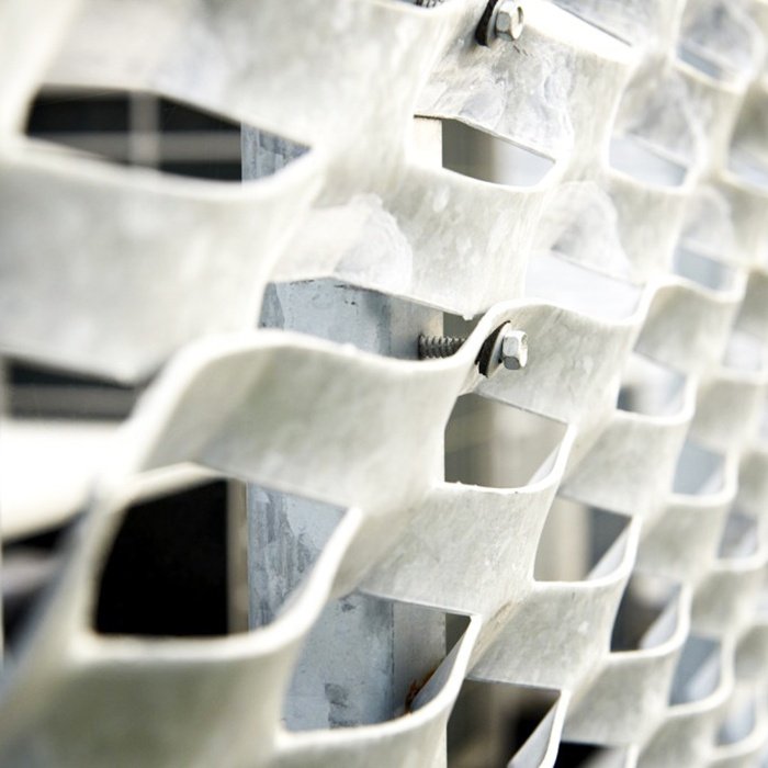 Stainless Steel Wire Mesh Outdoor Wall Screen Panel Decorative Perforated Plain Weave Powder Coated Surface Offering Welding