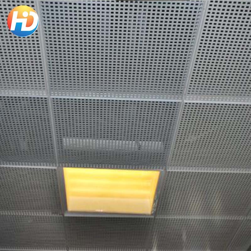 60 Degree triangular pitch 1mm aperture 0.3mm 1mm thickness round hole SUS304 SUS316 Perforated Wire Mesh Filter Sieve