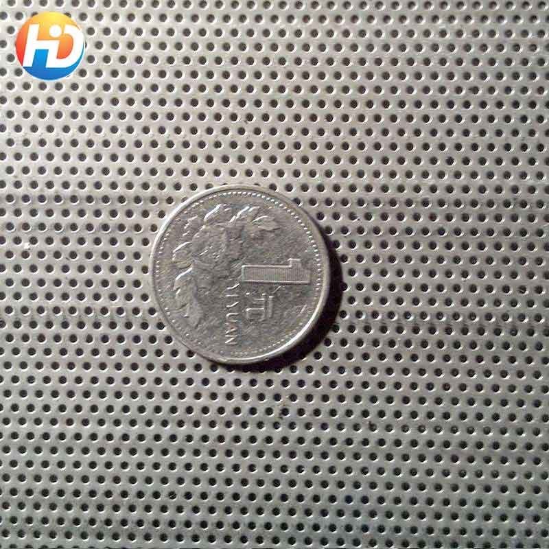 60 Degree triangular pitch 1mm aperture 0.3mm 1mm thickness round hole SUS304 SUS316 Perforated Wire Mesh Filter Sieve