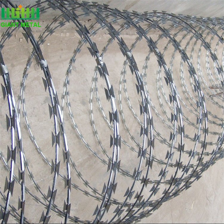Hot Dipped Galvanized Concertina Razor Barbed Wire BTO22 PVC Coated Iron & Steel Blade Type Secure Fence Security Coils Prisons
