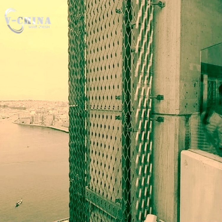 Expanded Metal Ceiling And Expanded Mesh Fence For High Speed Road