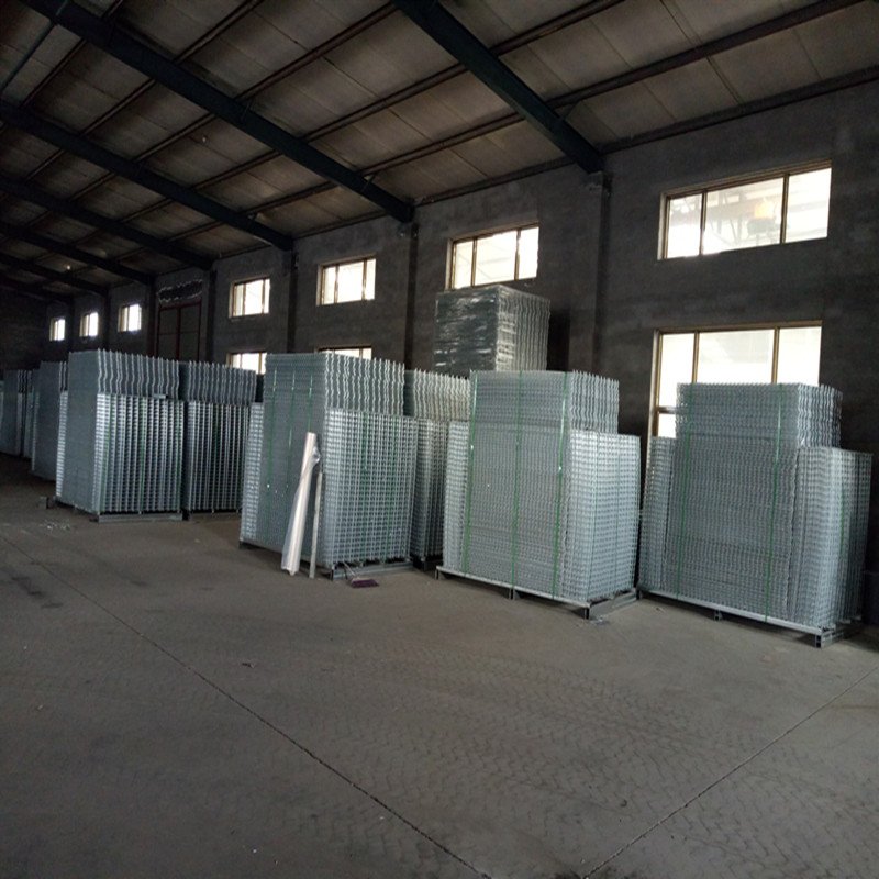2x2 galvanized welded wire mesh fence panels in 12 gauge