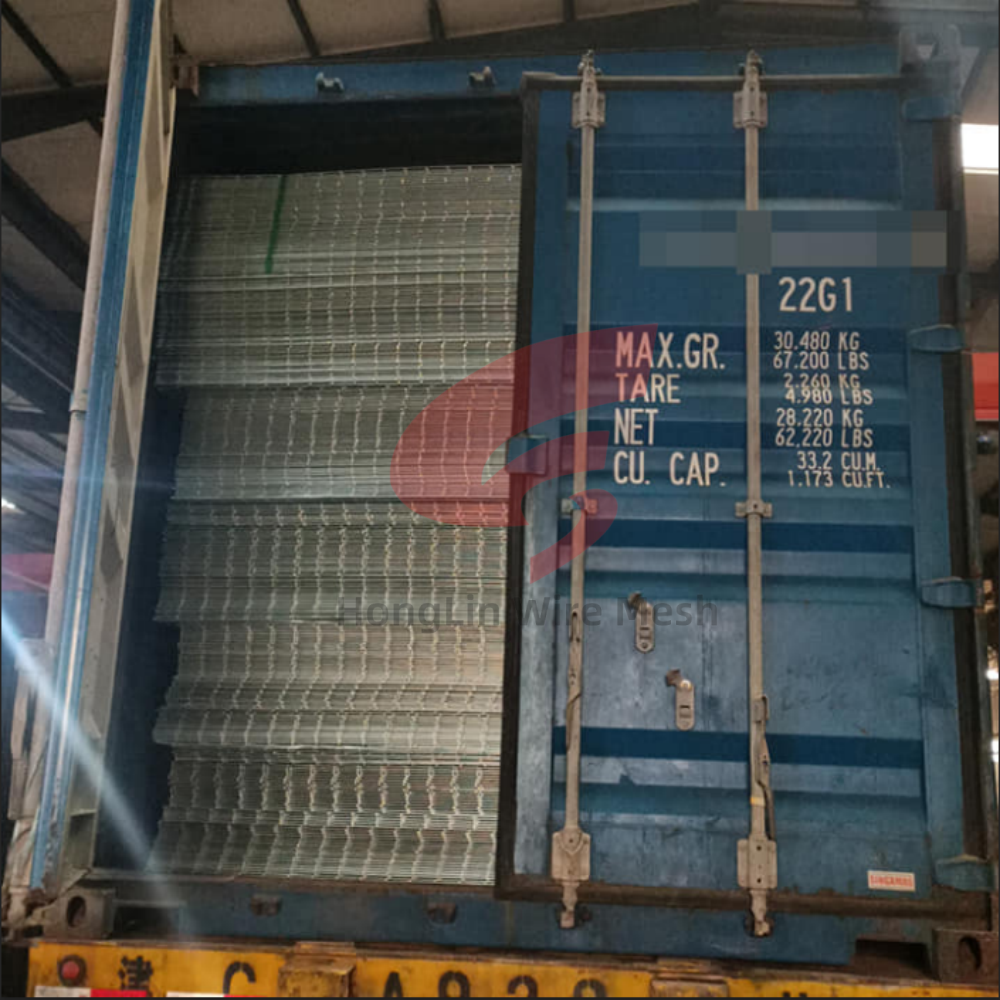 3mm 2x4 3x3 5x5 Square Dipped Iron Rabbit Cage Animal rural farm hot dipped galvanized steel wire mesh Welded Wire Mesh Panel