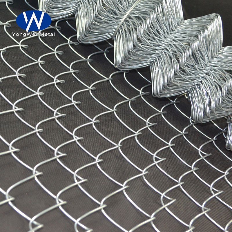 Factory Direct Sales 8 foot Pvc Coated electric galvanized chain link fence