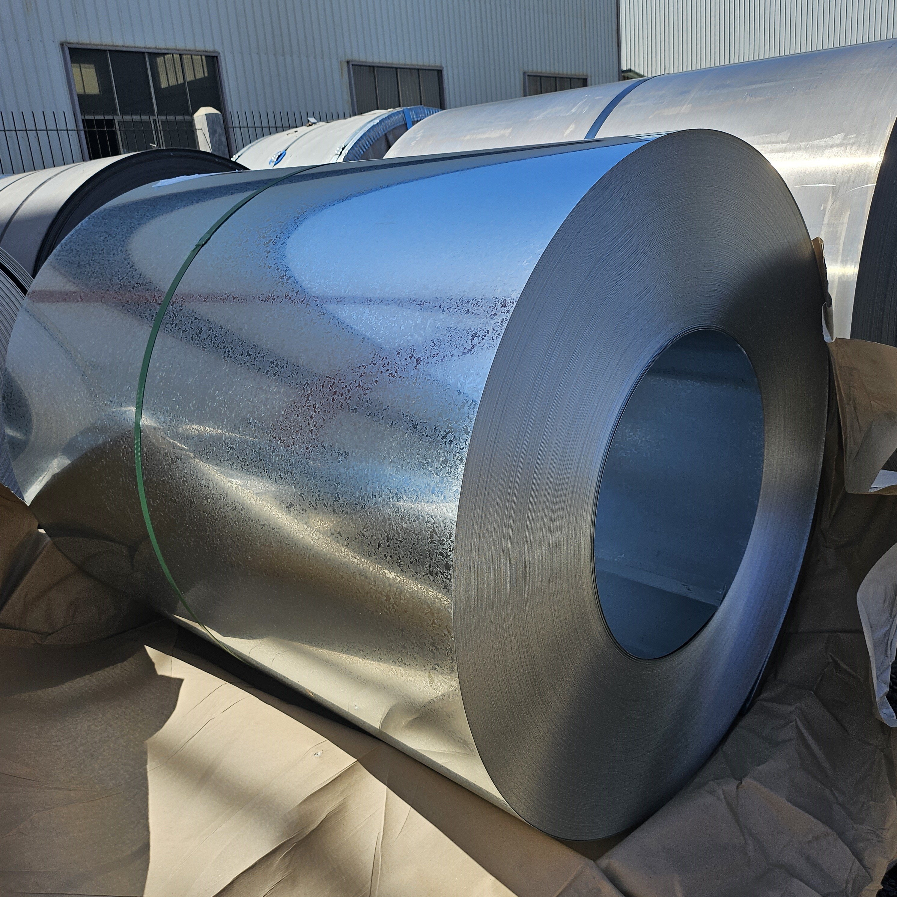 No Flower zinc coated hot dip 90g Z275 GI galvanized steel coil q235 1.6*1220mm price Free Samples