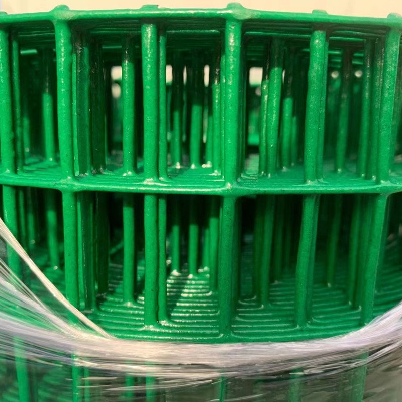 Best price galvanized/pvc coated welded wire mesh for fence