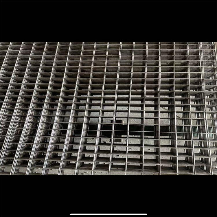 High strength hot dip galvanizing environmental protection durable 3/1 "high density aperture welding wire mesh