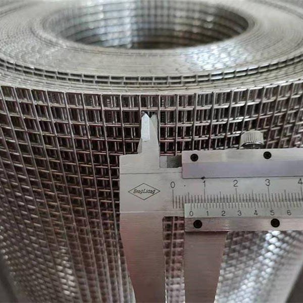 China 10 gauge 1/2 inch 10x10 square hole other pattern welded steel iron wire mesh fence panel for trailer flooring weight