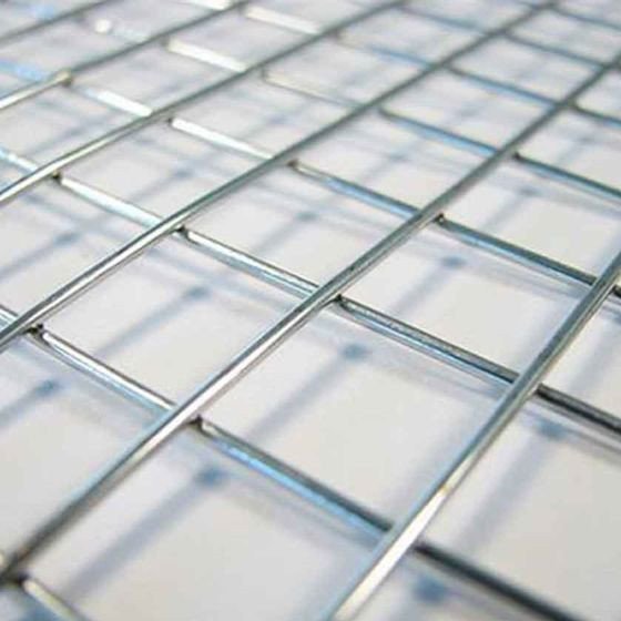 China 10 gauge 1/2 inch 10x10 square hole other pattern welded steel iron wire mesh fence panel for trailer flooring weight