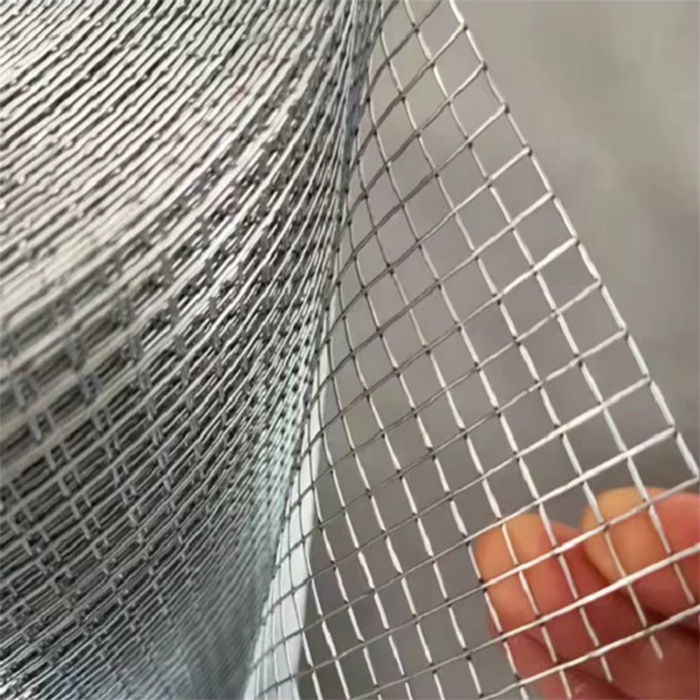 Diamond fence wire Galvanized wire mesh with 8 foot 6 foot fence steel black coated chain link fence roll