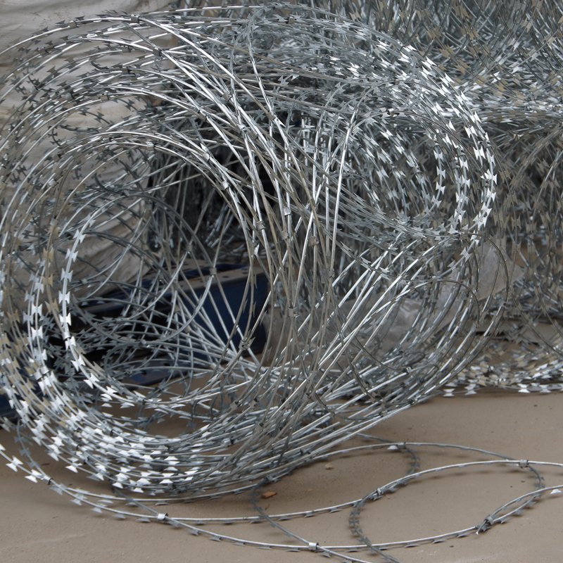 Real Factory Stainless Steel SS 304 Razor Wire / Galvanized Concertina Wire Razor Barbed Wire