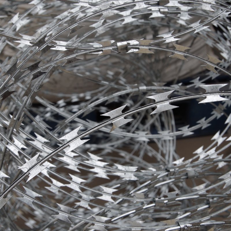 Real Factory Stainless Steel SS 304 Razor Wire / Galvanized Concertina Wire Razor Barbed Wire