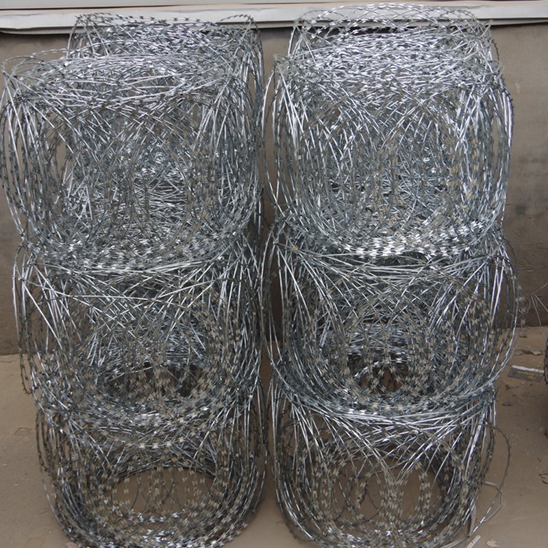 Real Factory Stainless Steel SS 304 Razor Wire / Galvanized Concertina Wire Razor Barbed Wire