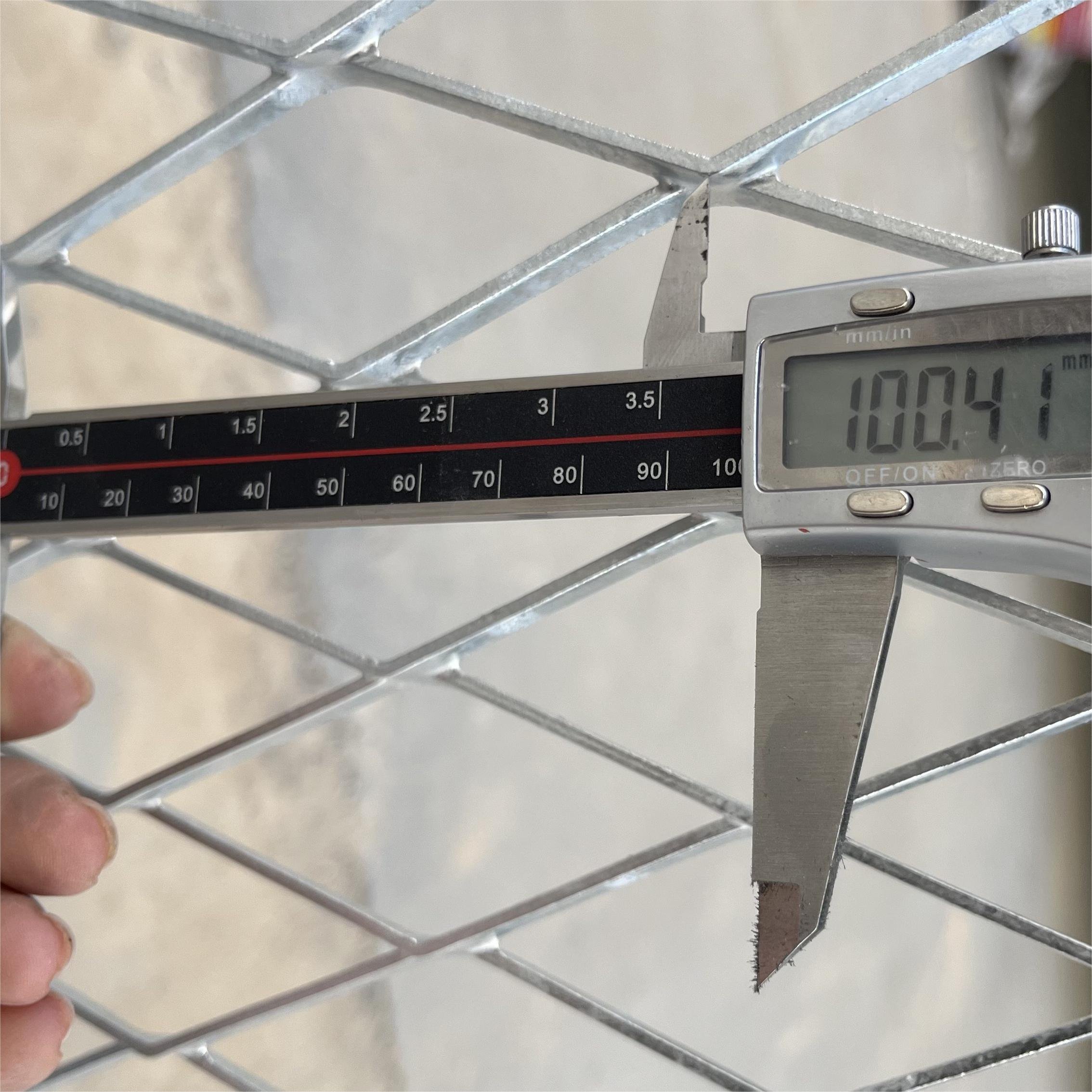 Diamond metal mesh anti-rust metal sheet security stainless steel expanded metal mesh for machinery equipment