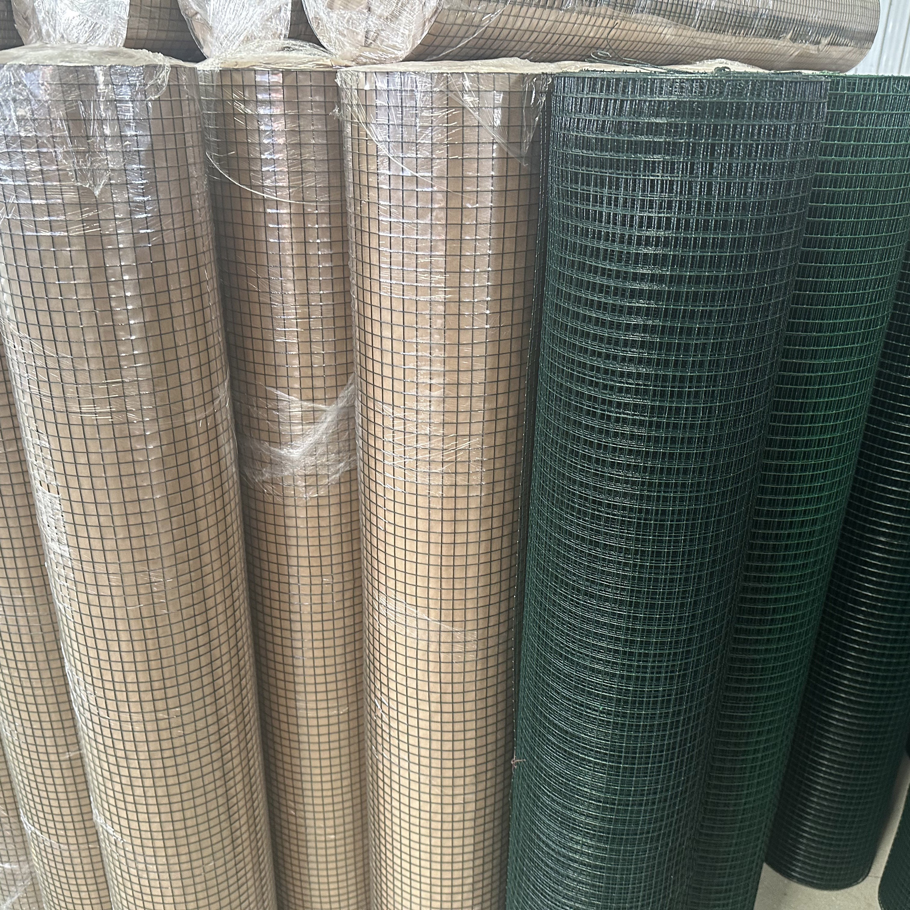 Iron Wire mesh factory price/galvanized welded iron mesh roll