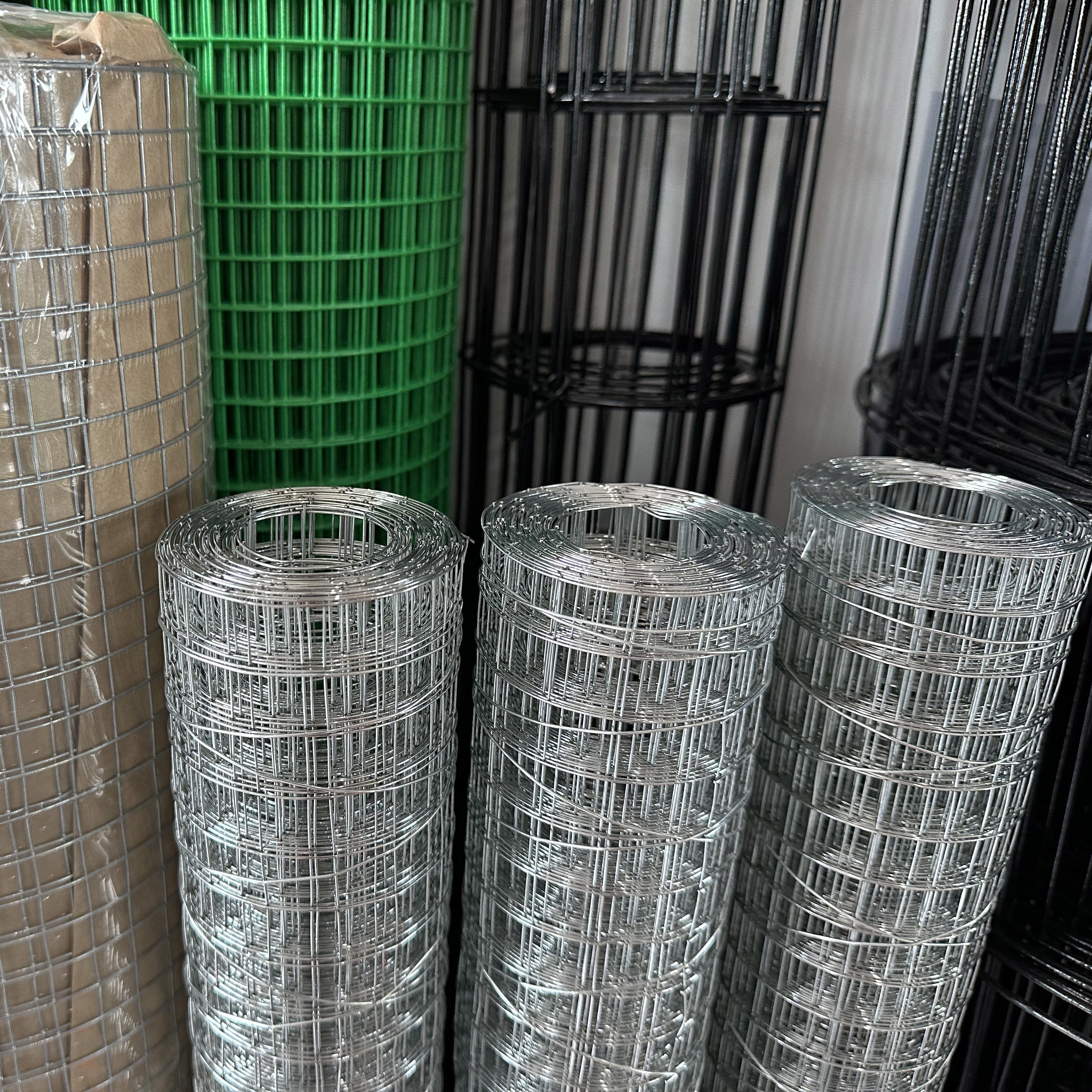 Iron Wire mesh factory price/galvanized welded iron mesh roll