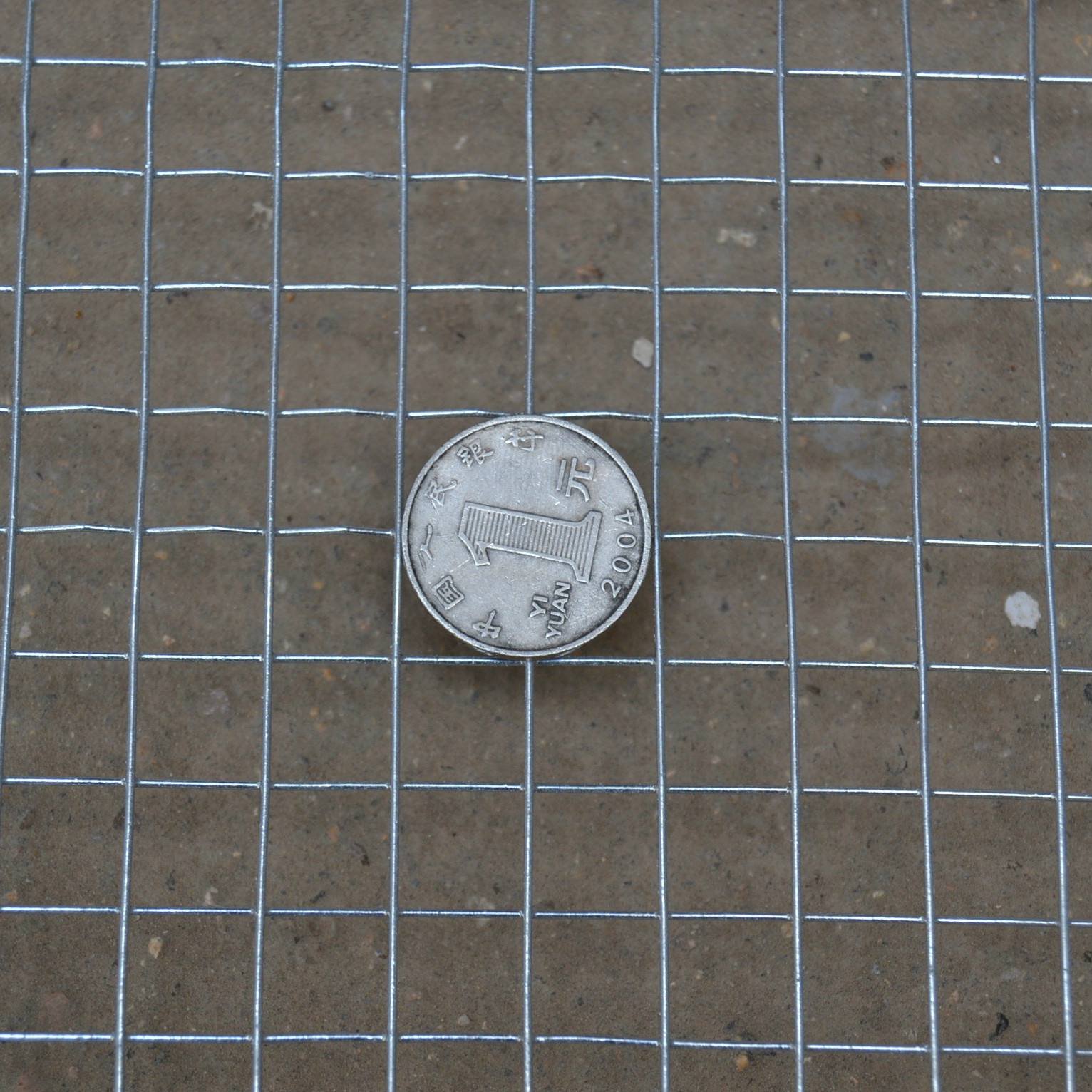 1/2in 0.7mm 8inch x50ft Hardware Cloth Roll for Chicken Fence Rabbit Wire Cage Fencing Galvanized after Welded Iron Wire Mesh
