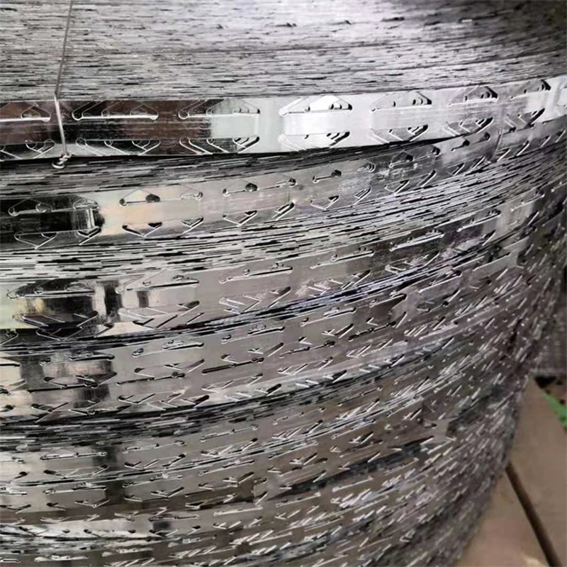 Rust Proof Snake Razor Barbed Wire Fence for Sale Pakistan Philippines Cost Per Metre Rapid Mobile Security Barrier with Trai