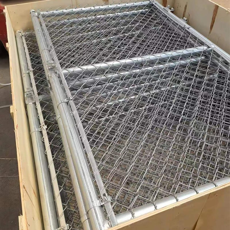 Galvanized Steel PVC Coated Multi Sizes Garden Net Chain Link Mesh Fence
