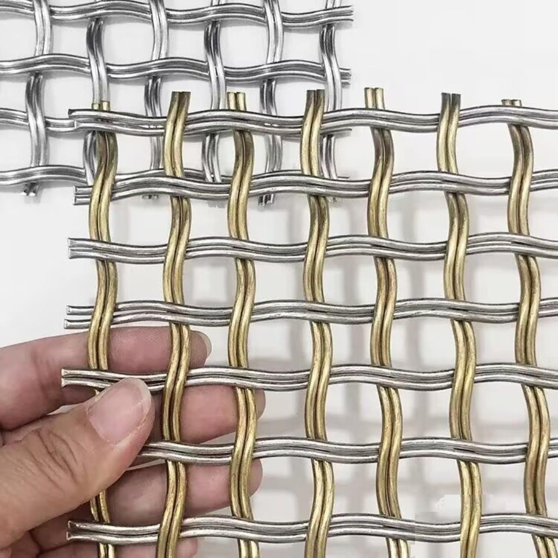 Decorative Square Titanium Woven Wire Mesh Antique Brass Architectural Woven Wire Mesh