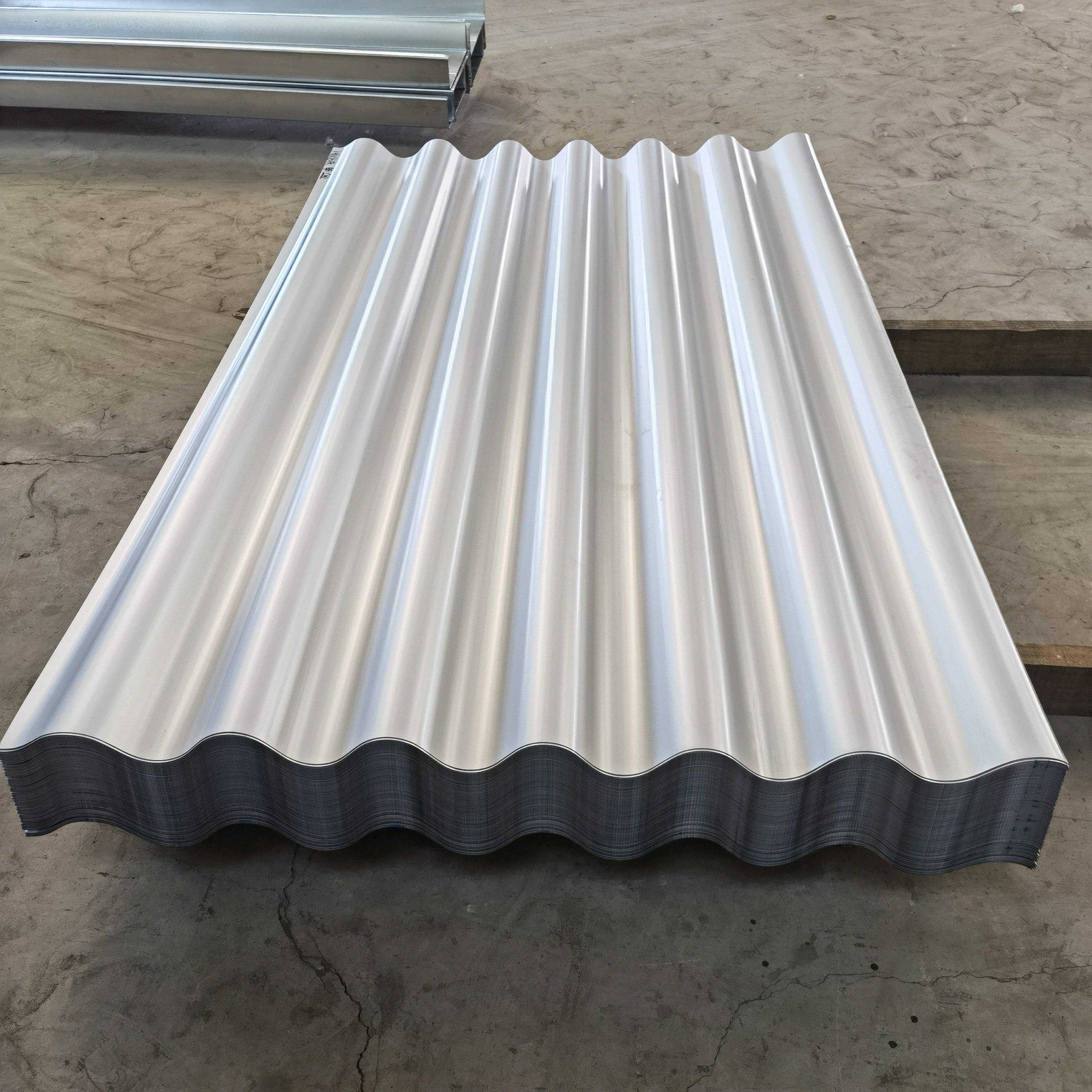 High quality color galvanized galvanized corrugated metal steel roof sheet roofing shingles