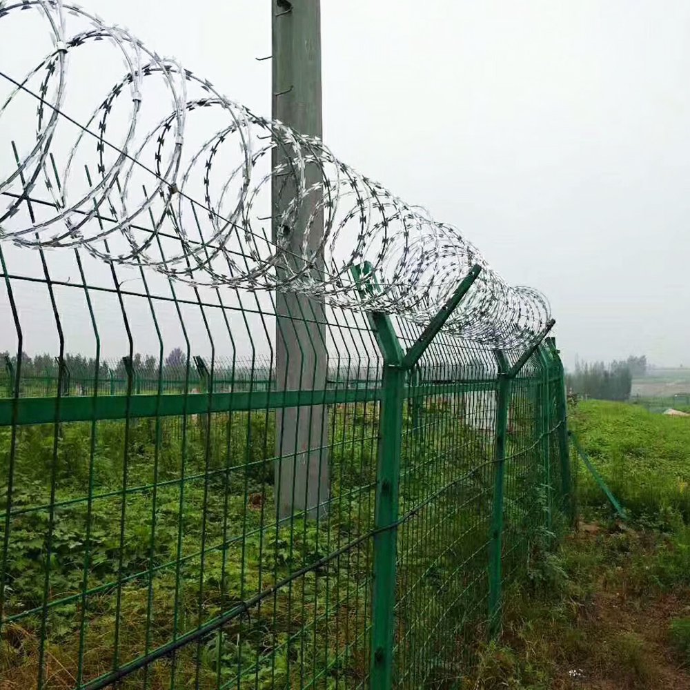 Low price hot dip galvanized razor barbed wire barbed wire coil anti-climb razor wire for pakistan