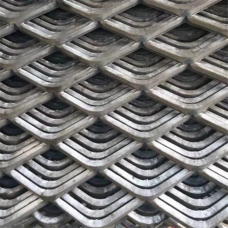China Supply For Industrial Fence Galvanized Expanded Metal Mesh 5MM Thick Flattened Expanded Metal Mesh