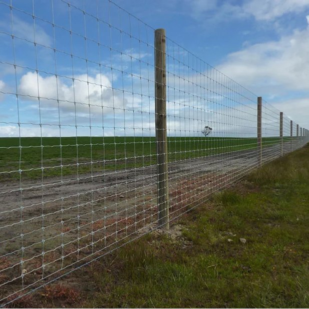 Class 3 Galvanized Coating Professional Strength Fixed Knot Game Fence 96 in x 330 ft