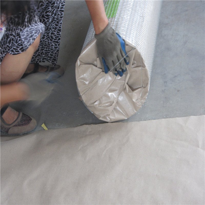 low price galvanized steel welded wire mesh fence in roll used for chicken farm fence