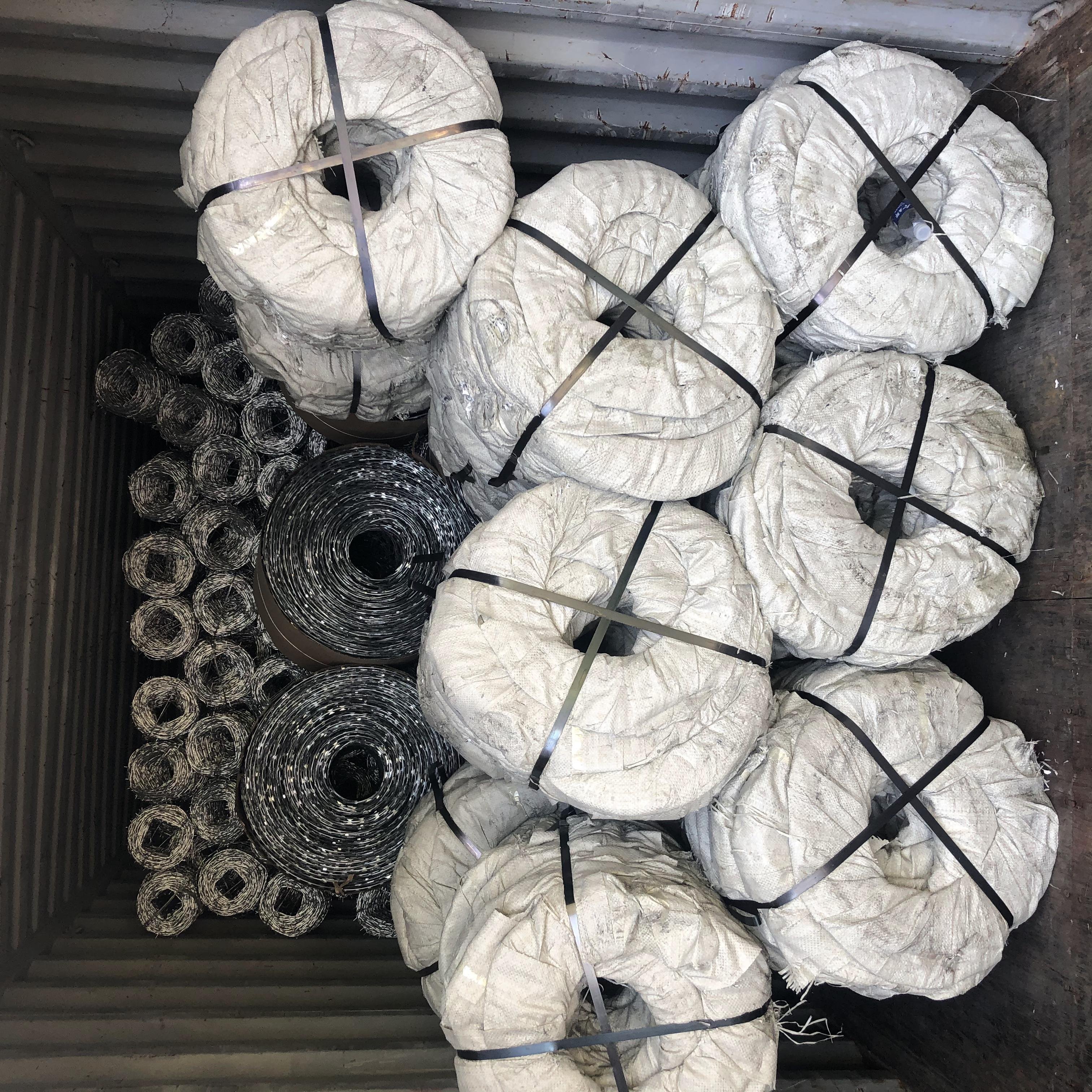 bto 22 low price concertina wire hot dipped galvanized razor barbed wire price for sale anti climb razor wire