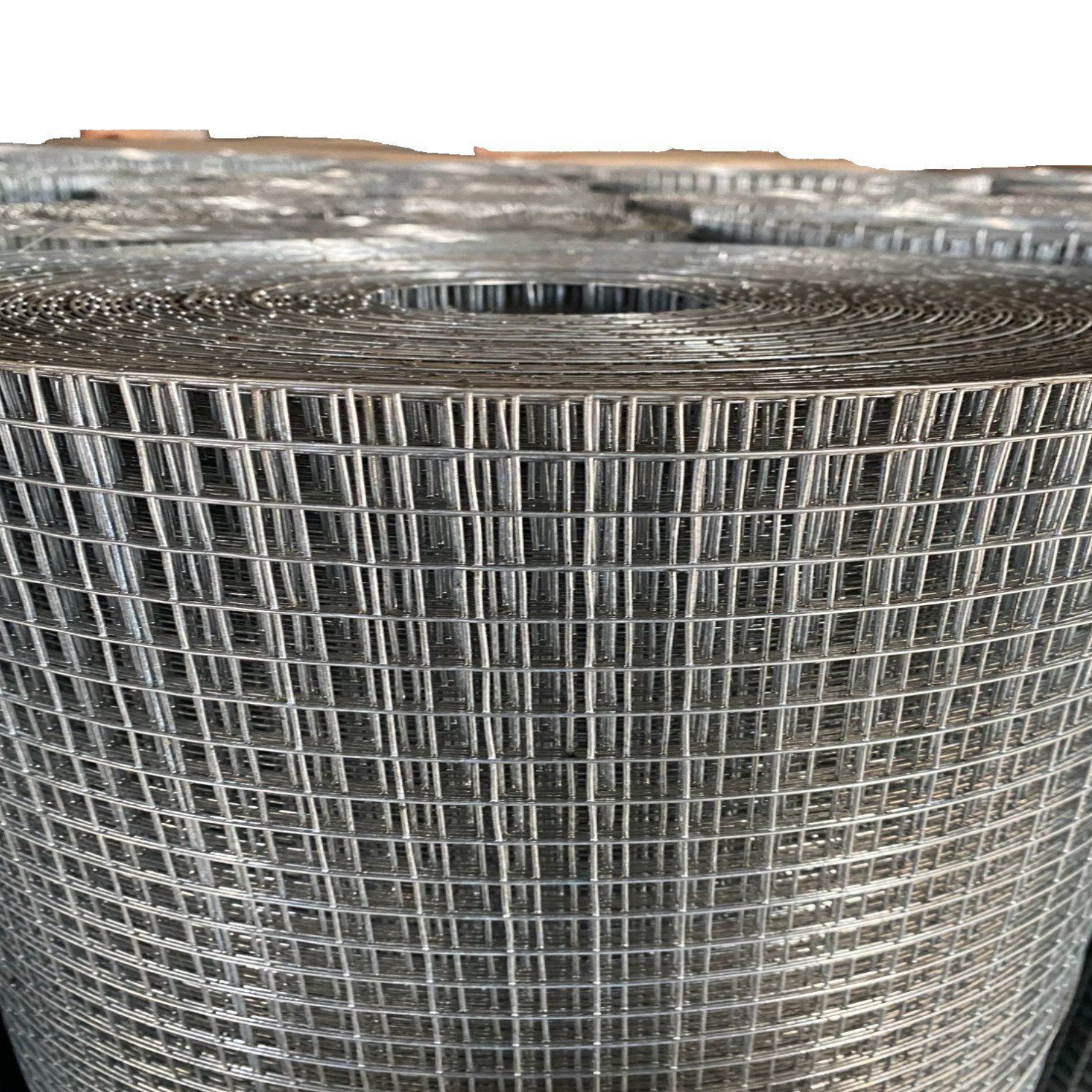 The wall of the wood-panel house is laid with hardware cloth and welded steel wire mesh of the house sandblasted sandwich mesh