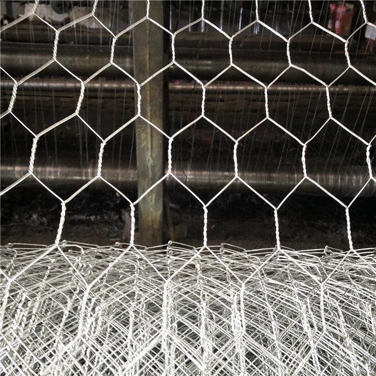 Pvc coated Galvanized Hexagonal chicken wire mesh Fence poultry cage Netting For Breeding Chicken steel wire mesh