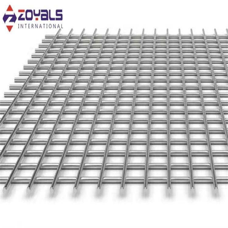 Horse Fence Cattle Fence is Firm and Cheap Farmland Galvanized Welded Steel Wire Mesh