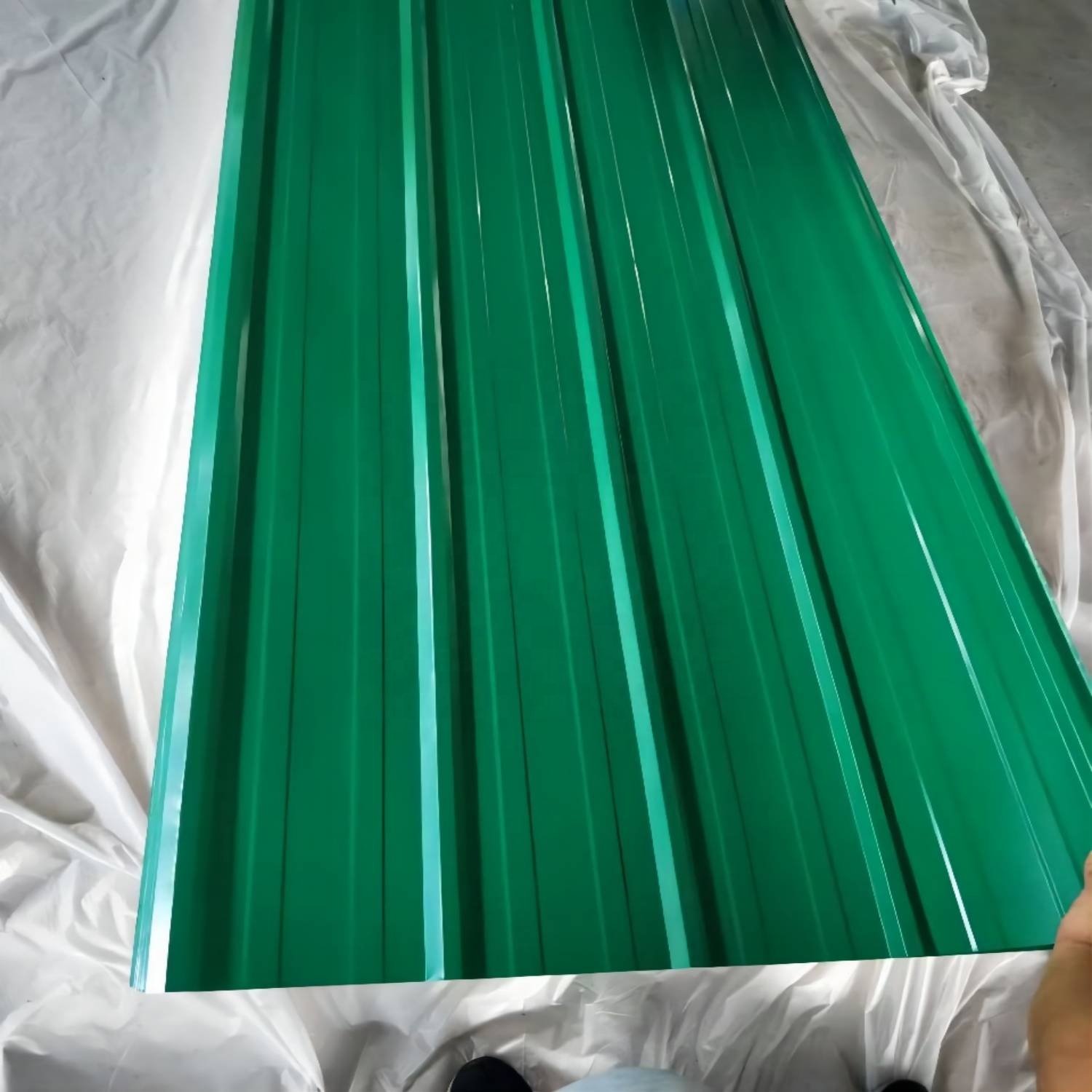 Color Prepainted Galvanized Steel Coil PPGI PPGL Roofing Coil Hardened Steel 0.13-2.0mm Wholesale