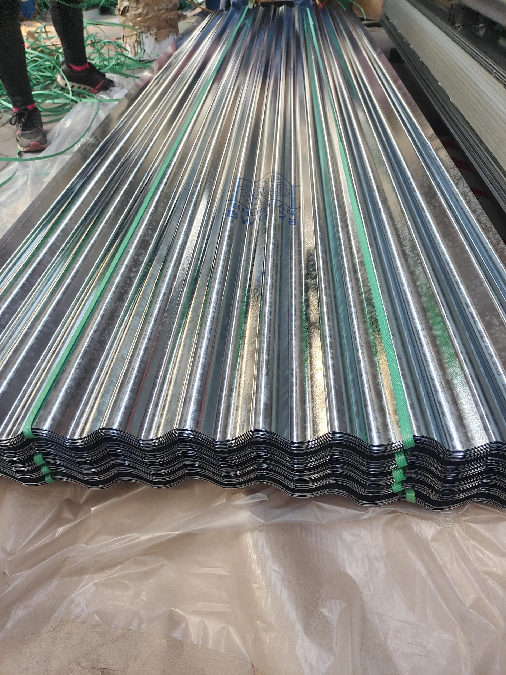 Top Quality Hot Sale Galvanized Sheet Metal Roofing Price/GI Corrugated Steel Sheet/Zinc Roofing Sheet Iron Roofing Sheet