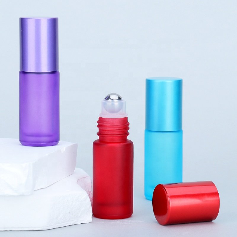 Factory Wholesale 5ml Rainbow Color Roll On Glass Bottle Cosmetic Essence Oil Eye Massage Roller Ball Sample Perfume Container