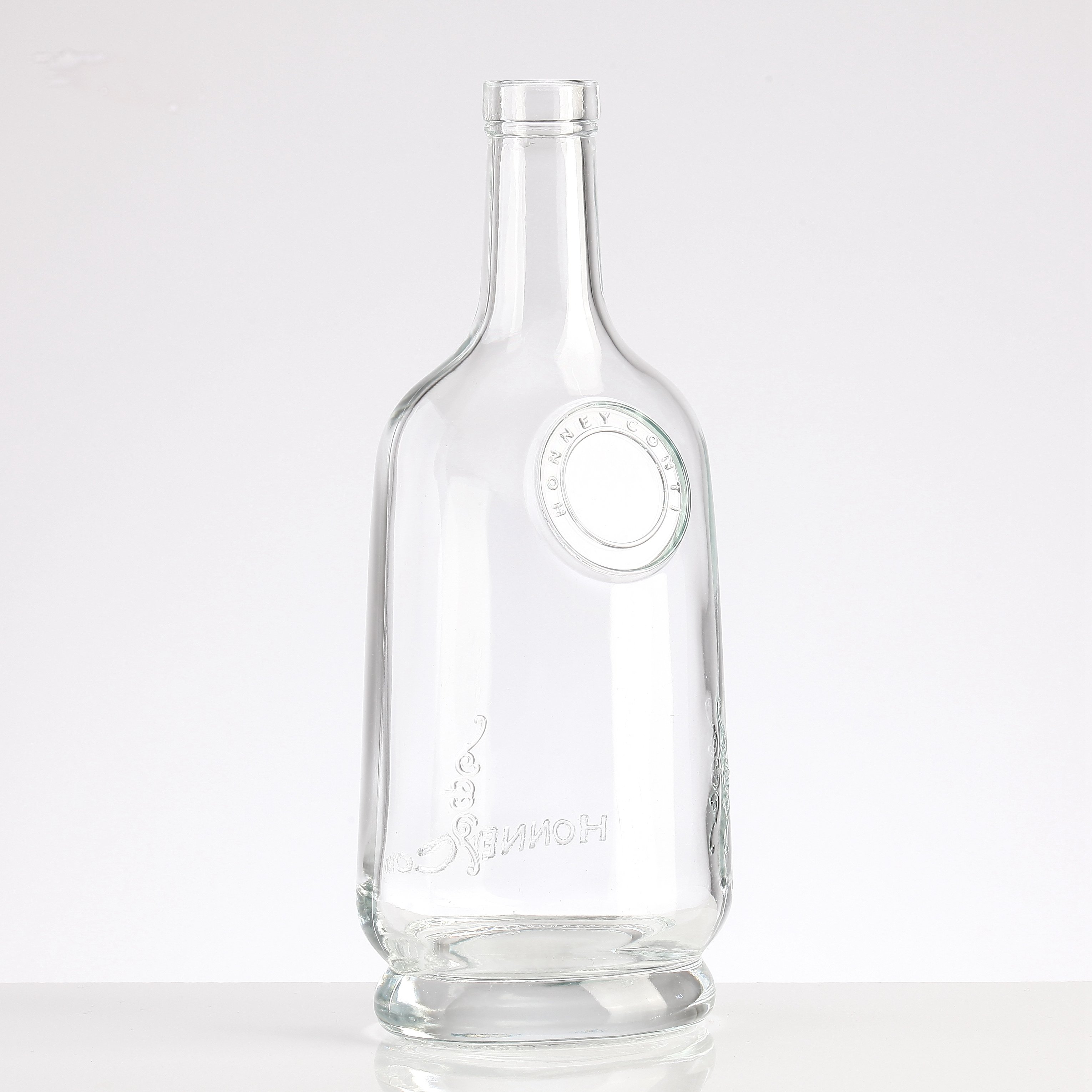Made In China 750ml Empty Bulk Wine Glass Bottle For Liquor/ Whisky/vodka/rum Manufacturer