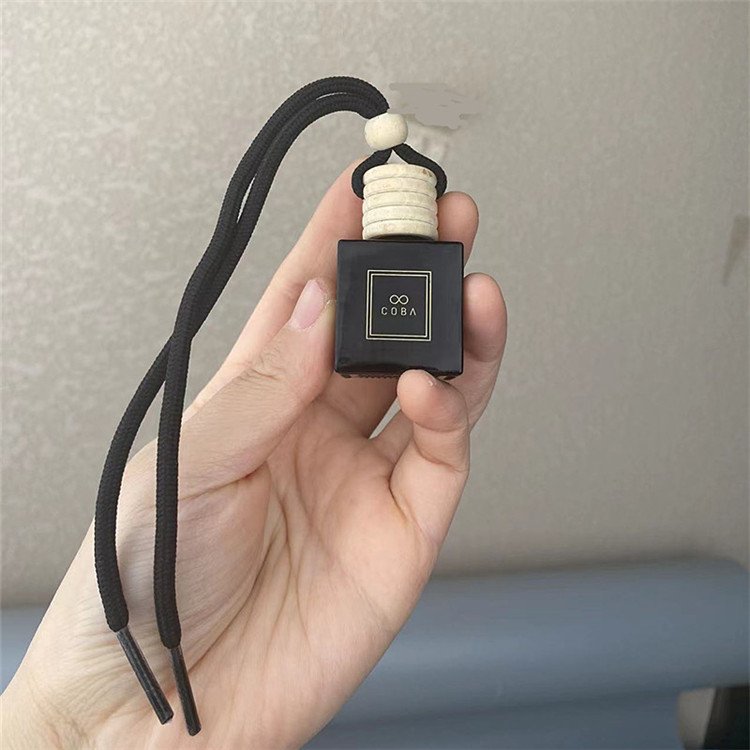 Custom print logo 10ml Car hanging diffuser black Glass perfume bottle with wooden lid