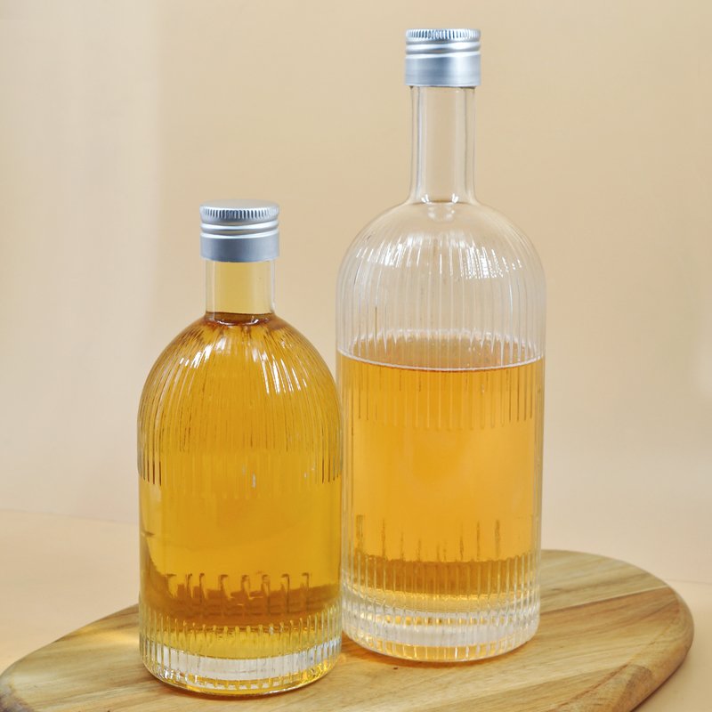Wholesale 300ml 500ml vertical stripe glass bottle wine bottle beverage bottle polymer cover