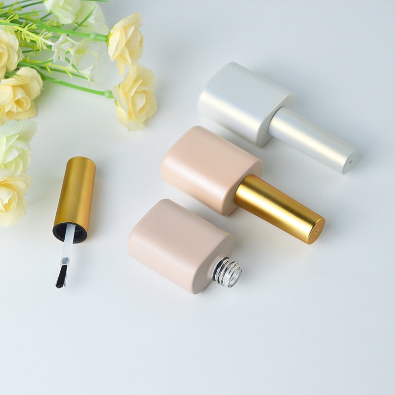 Free Sample Custom Logo Low MOQ New Design 10ml Empty Uv Gel Silver Gold Nail Polish Bottle With Brush