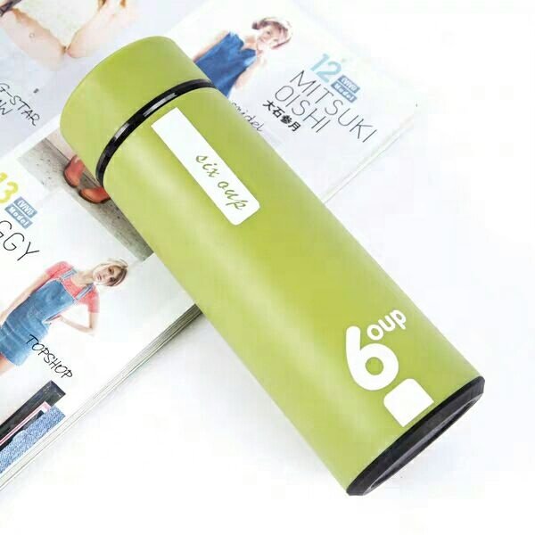 Factory Produced Wholesale Food Grade Glass Water Bottle With Lid