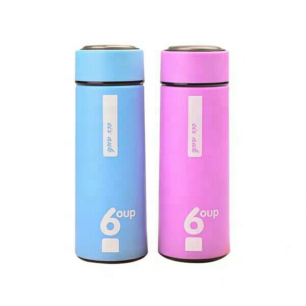 Factory Produced Wholesale Food Grade Glass Water Bottle With Lid