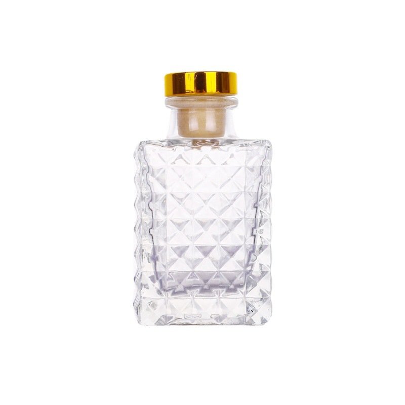 Glass Diffuser Bottle 100ml Luxury Crystal Diffuser Bottle with Logo and Color Custom Reed Diffuser Glass Bottle Stopper or Lids