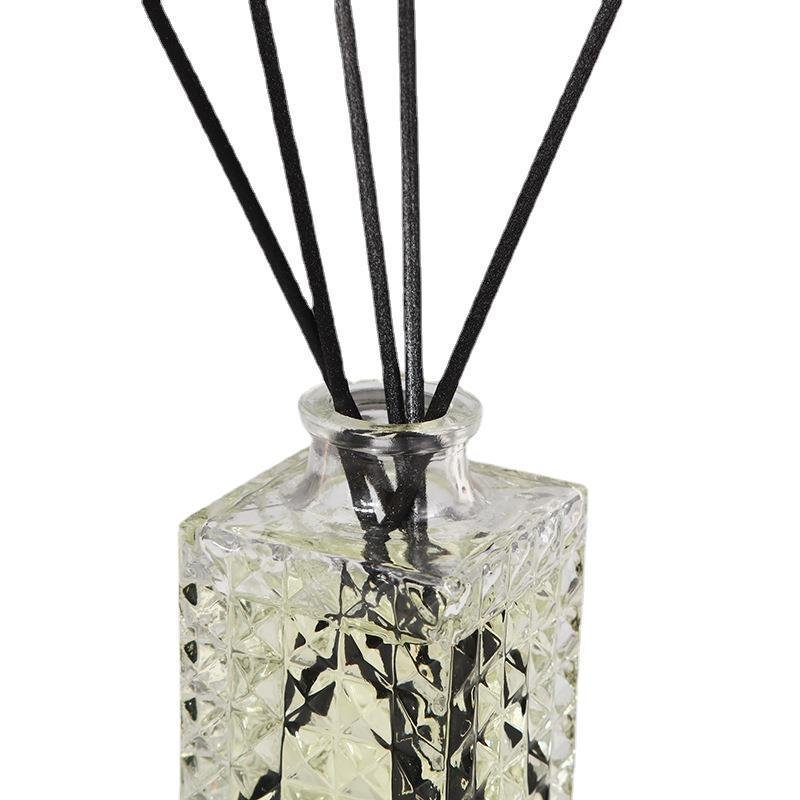 Glass Diffuser Bottle 100ml Luxury Crystal Diffuser Bottle with Logo and Color Custom Reed Diffuser Glass Bottle Stopper or Lids