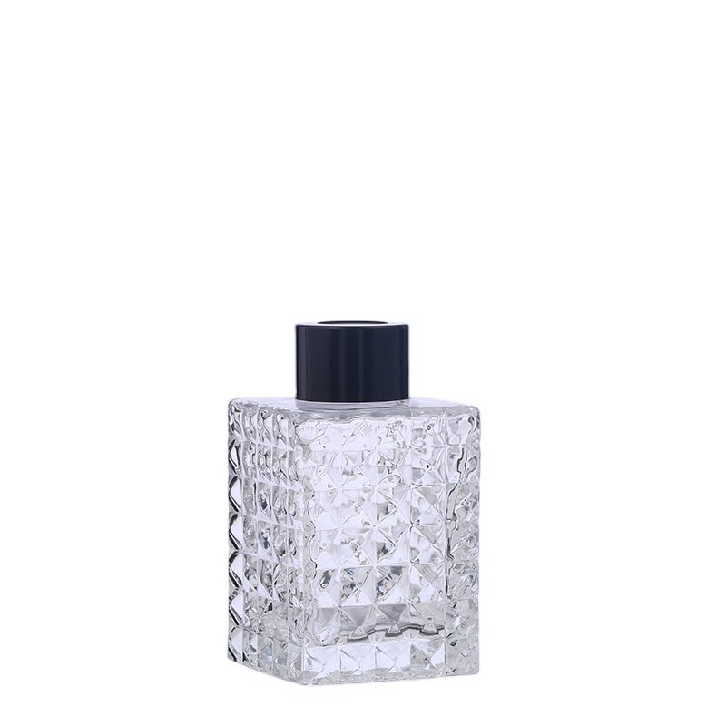 Glass Diffuser Bottle 100ml Luxury Crystal Diffuser Bottle with Logo and Color Custom Reed Diffuser Glass Bottle Stopper or Lids