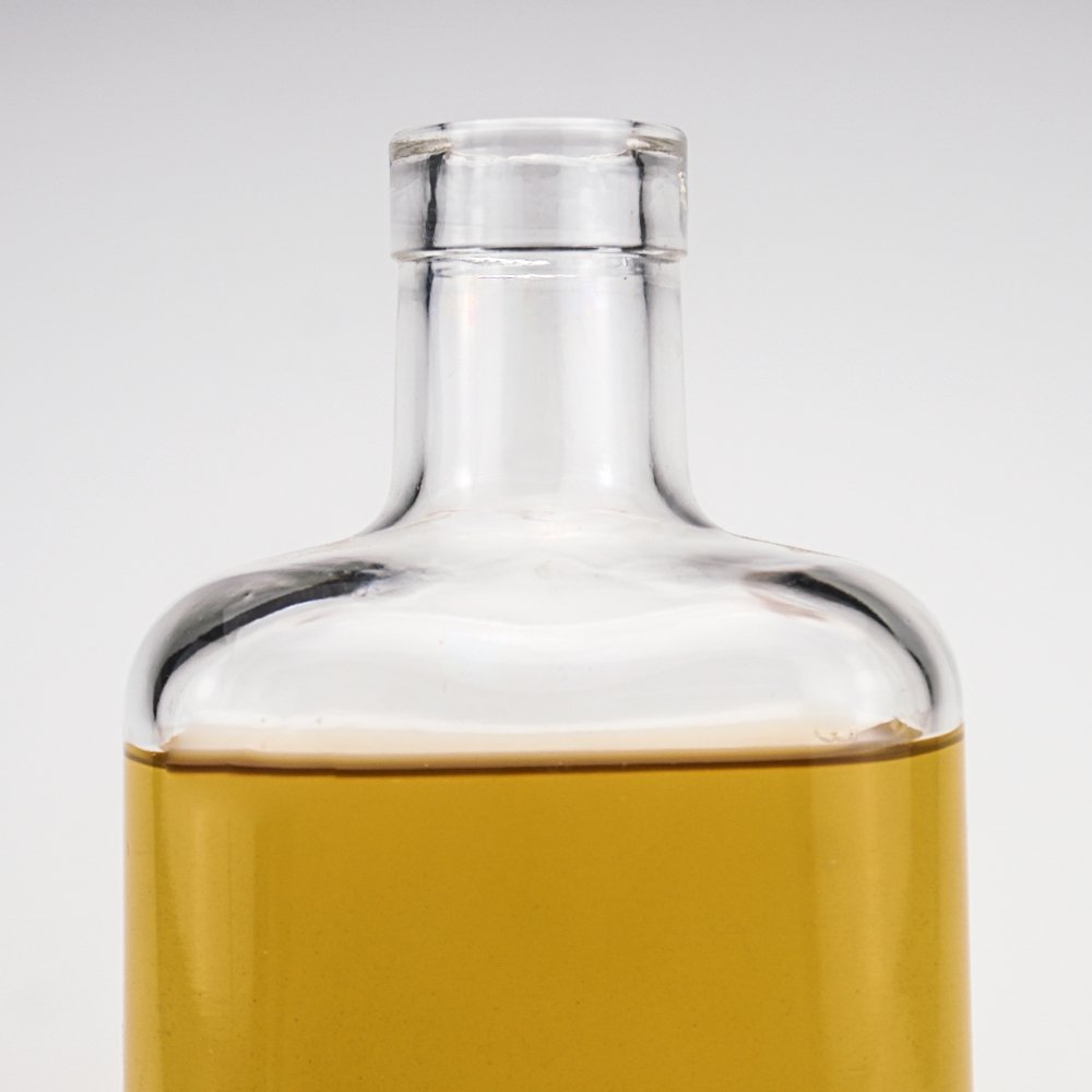 500ml 700ml 750ml best sale glass liquor wine Vodka tequila gin bottle glassLiquor Glass Bottle with cork lid